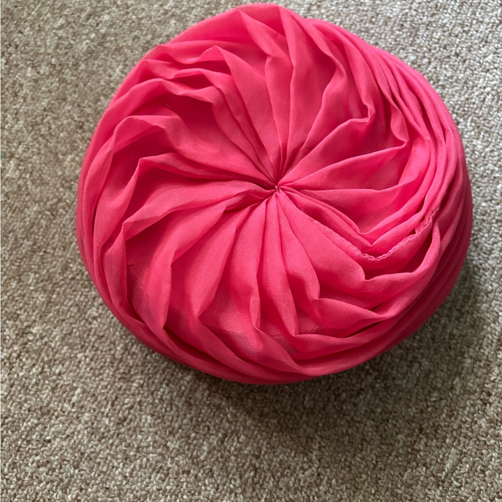 VINTAGE HAT BY DARCEL